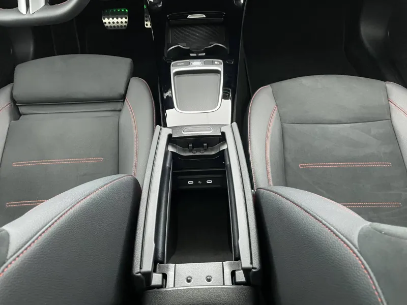 Image secondaire du véhicule 29