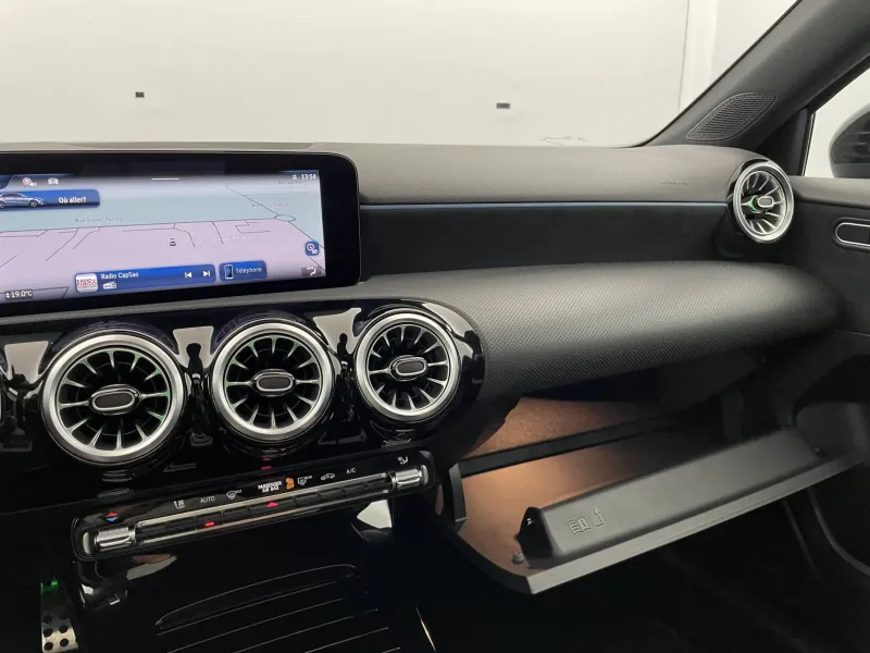 Image secondaire du véhicule 30