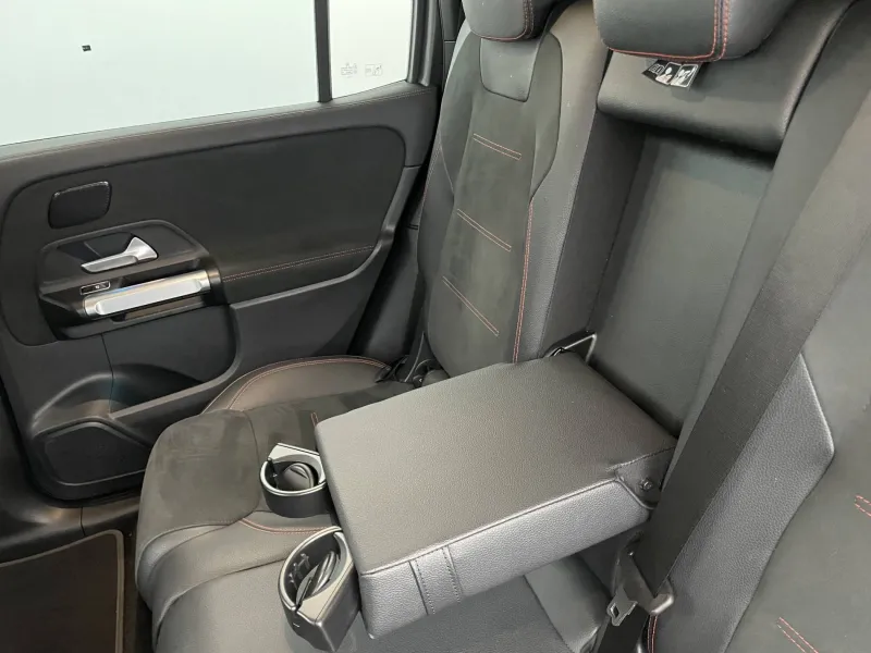 Image secondaire du véhicule 27