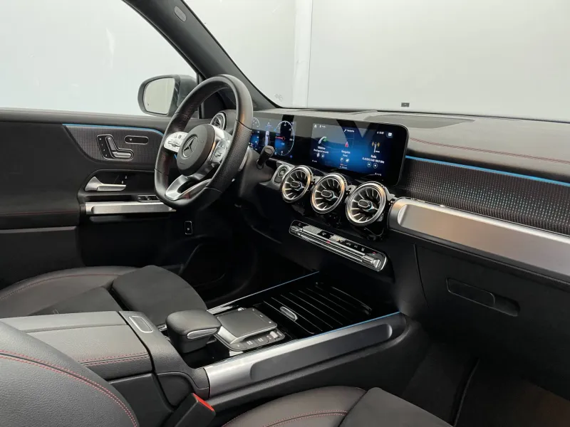 Image secondaire du véhicule 32