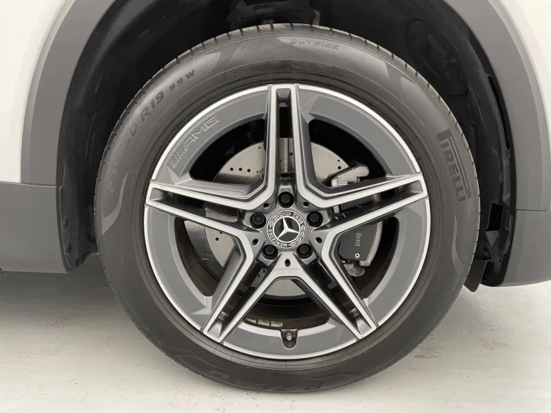 Image secondaire du véhicule 14