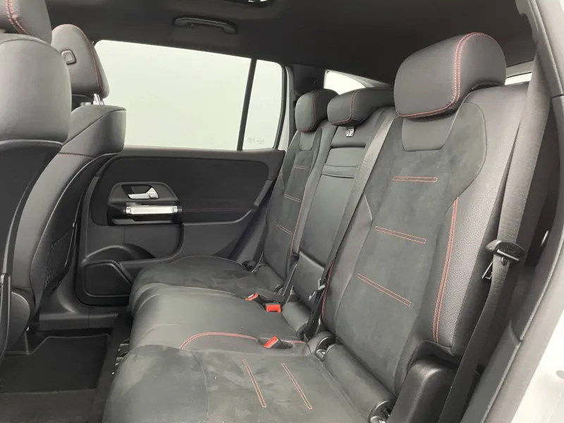 Image secondaire du véhicule 17