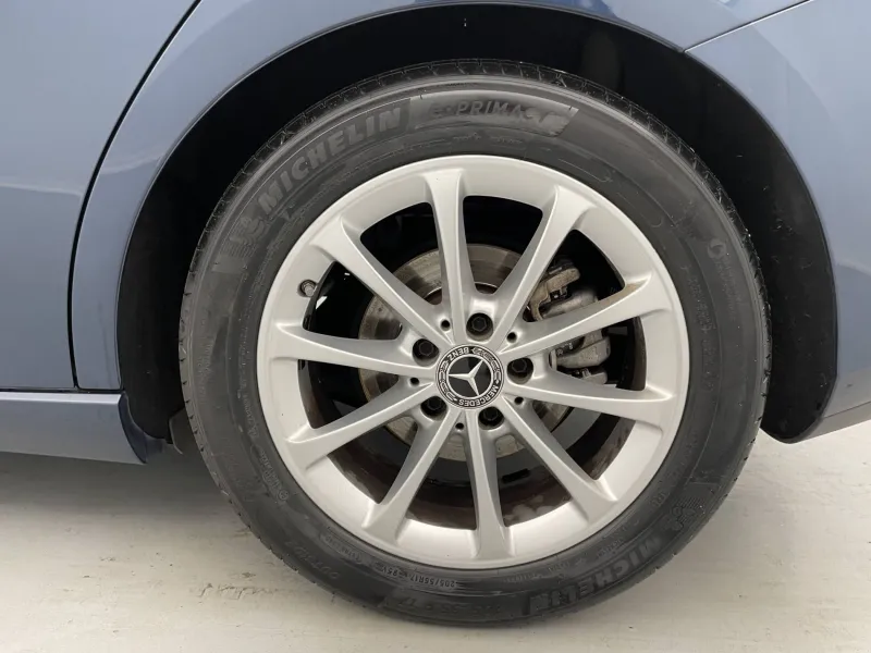 Image secondaire du véhicule 18