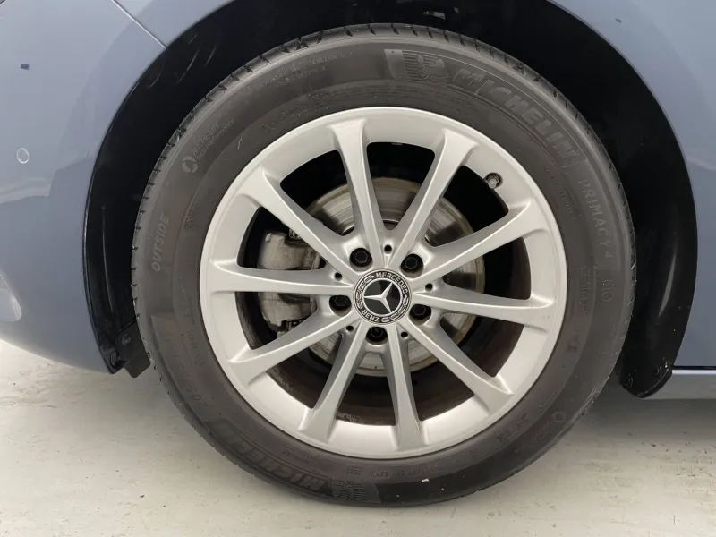 Image secondaire du véhicule 19