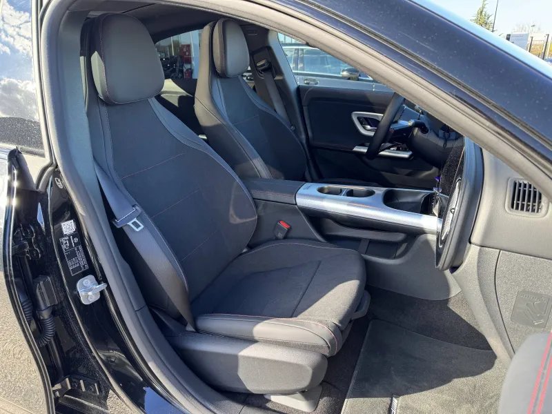 Image secondaire du véhicule 10