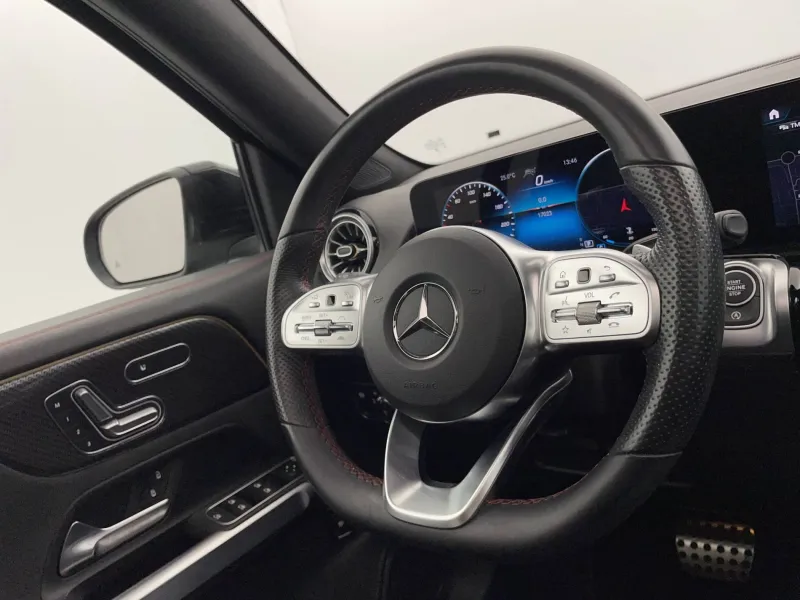 Image secondaire du véhicule 27