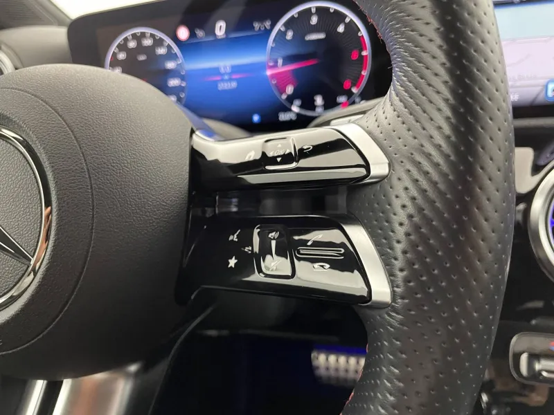 Image secondaire du véhicule 25