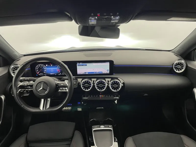 Image secondaire du véhicule 32