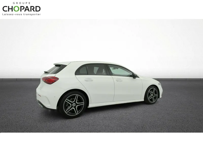 Image secondaire du véhicule 10