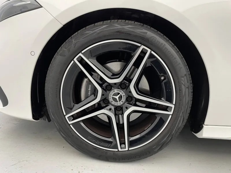 Image secondaire du véhicule 19