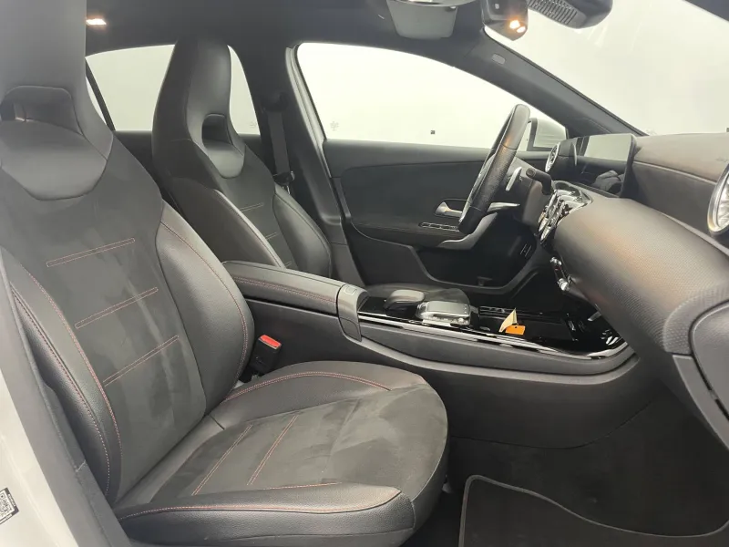 Image secondaire du véhicule 29