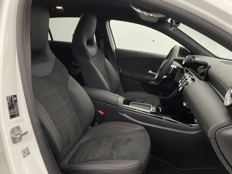 Image secondaire du véhicule 26