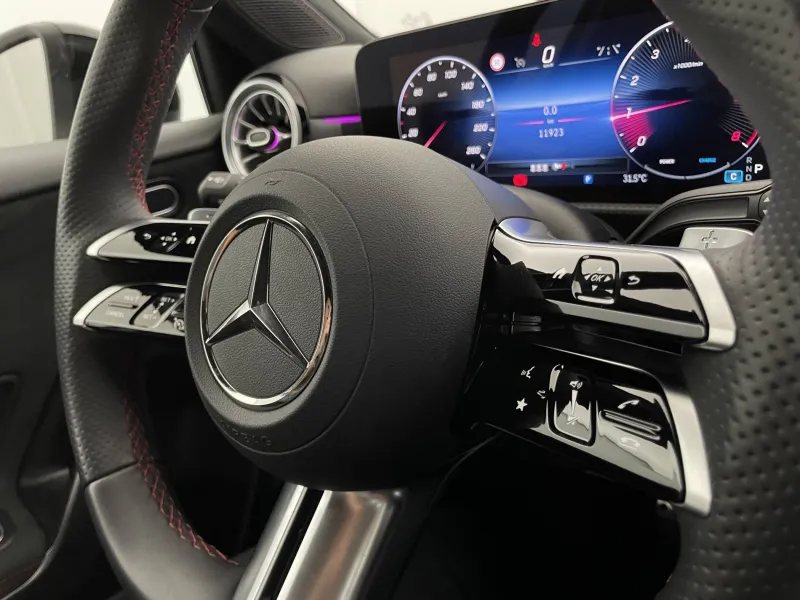 Image secondaire du véhicule 27