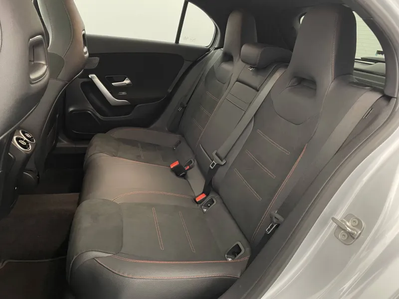 Image secondaire du véhicule 17