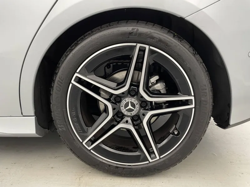 Image secondaire du véhicule 18