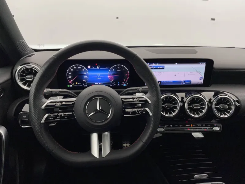 Image secondaire du véhicule 23