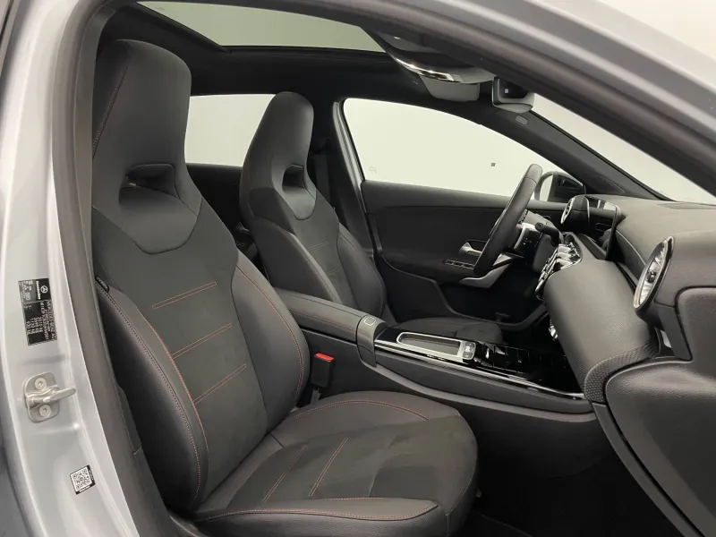 Image secondaire du véhicule 26