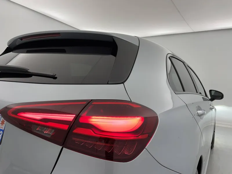 Image secondaire du véhicule 30