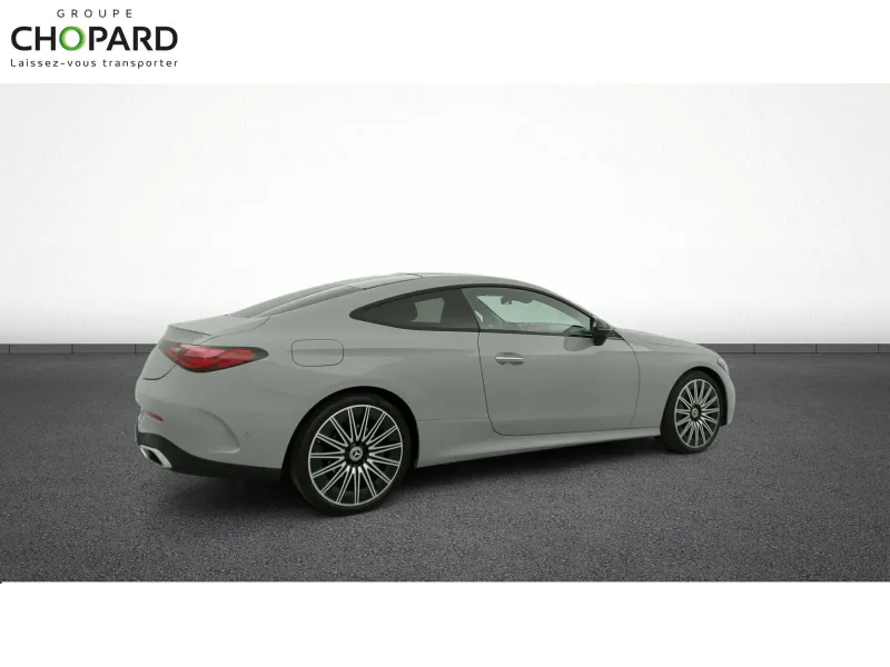 Image secondaire du véhicule 10