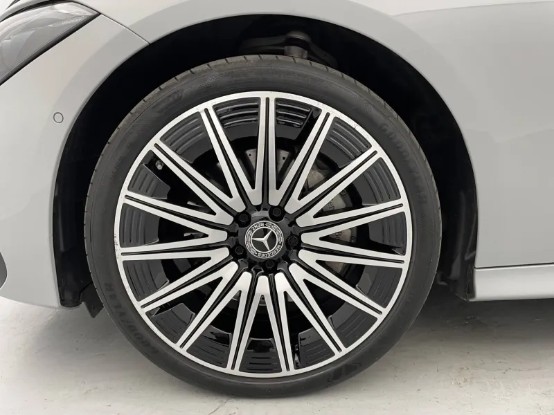 Image secondaire du véhicule 19