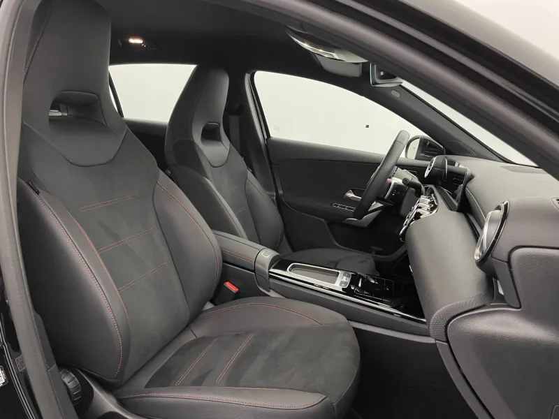 Image secondaire du véhicule 26