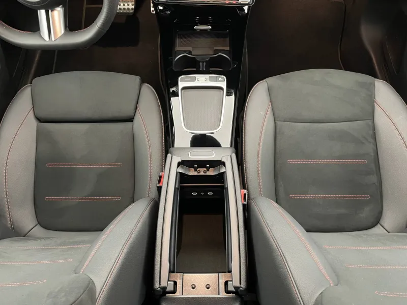 Image secondaire du véhicule 31