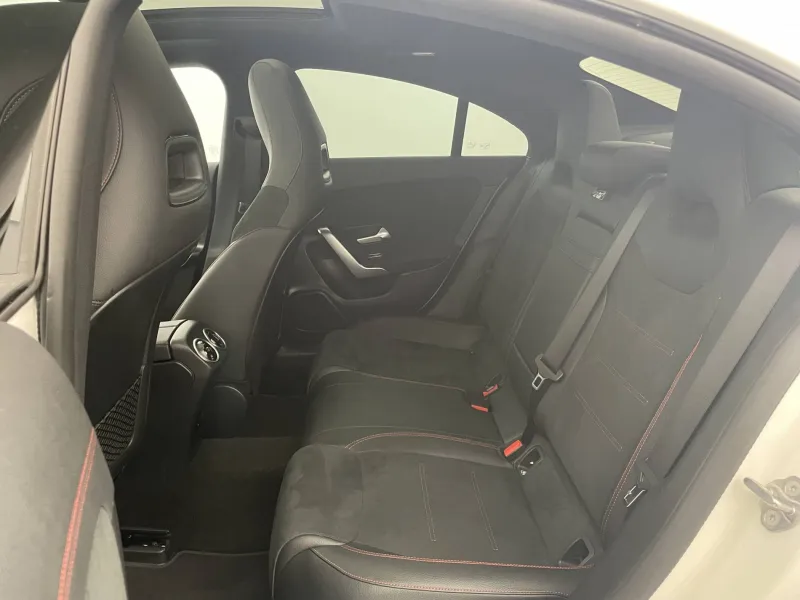 Image secondaire du véhicule 17