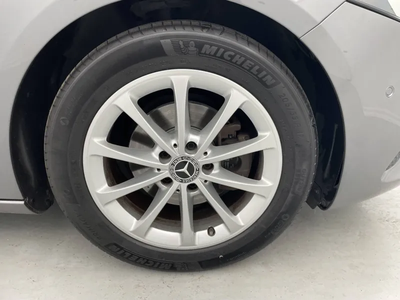 Image secondaire du véhicule 14