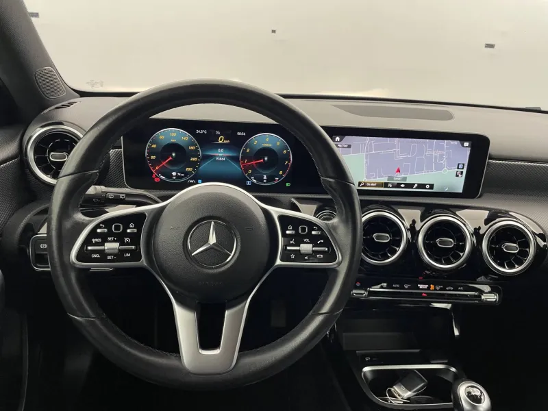 Image secondaire du véhicule 23