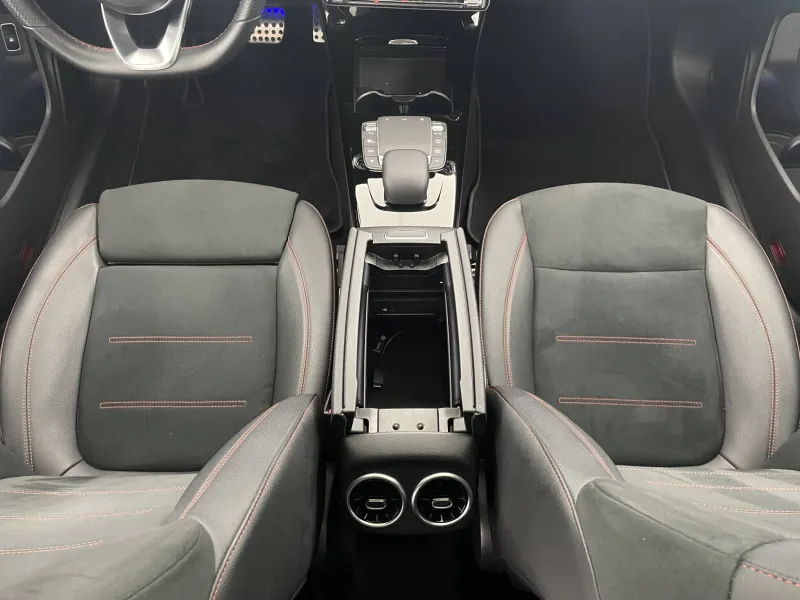 Image secondaire du véhicule 31