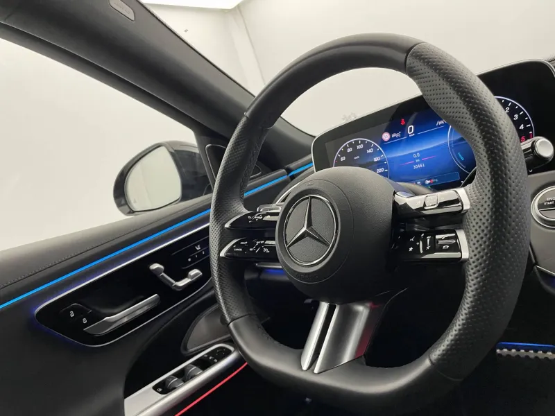 Image secondaire du véhicule 25