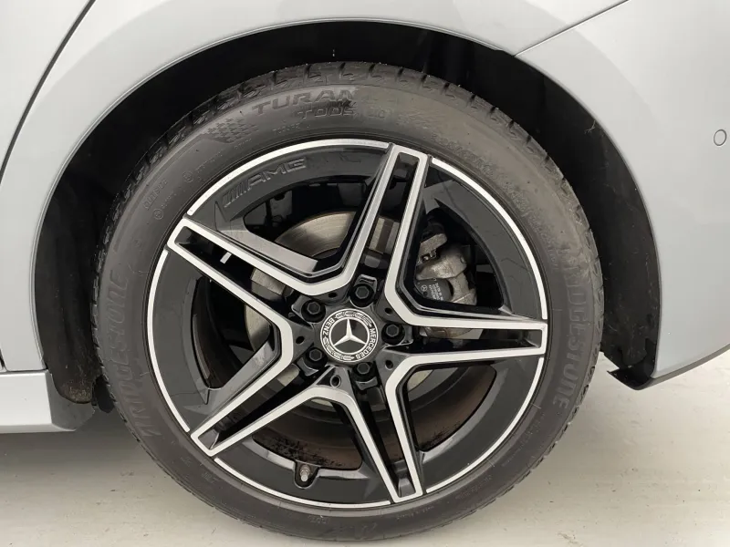 Image secondaire du véhicule 18