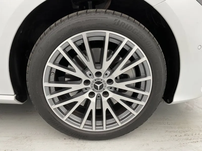 Image secondaire du véhicule 14